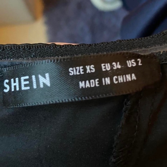 SHEIN BLACK CORSET TOP 🎬 - Picture 3 of 4